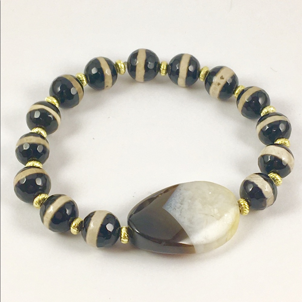 Polished agate bracelet